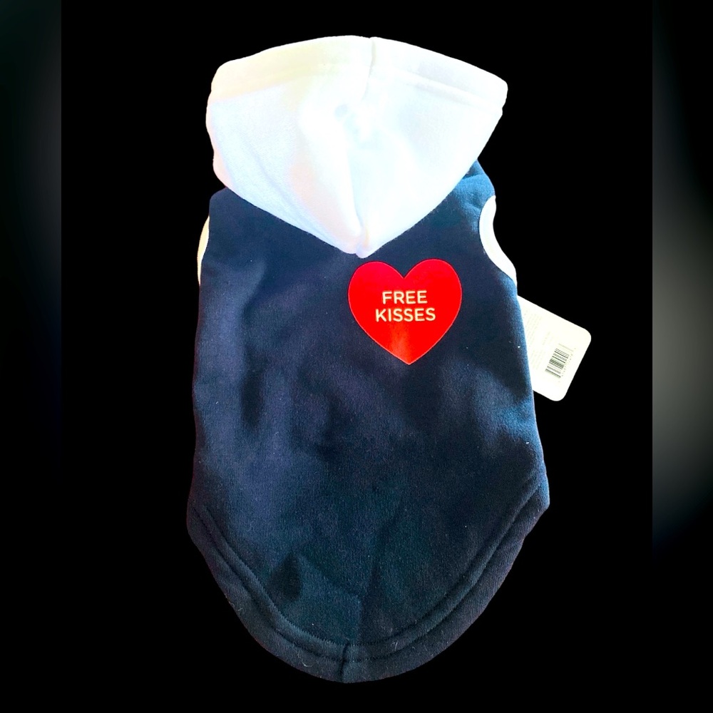 🆕BUTTONS & BONES: Pet Hoodie “Free Kisses” Navy and White NWT Size L